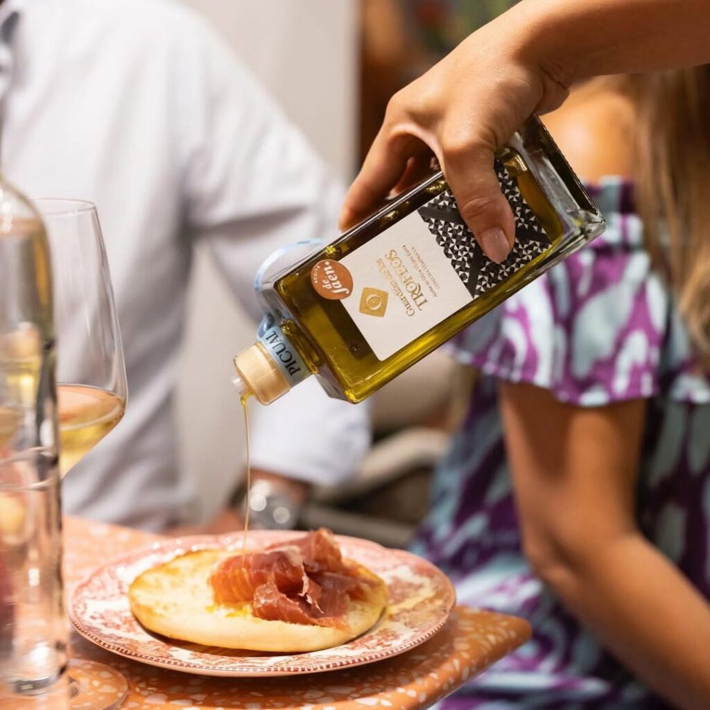 talleres para grupos cata de aceite de oliva